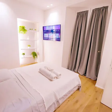 Apartment Theater House Wi-fi, Ac Genoa